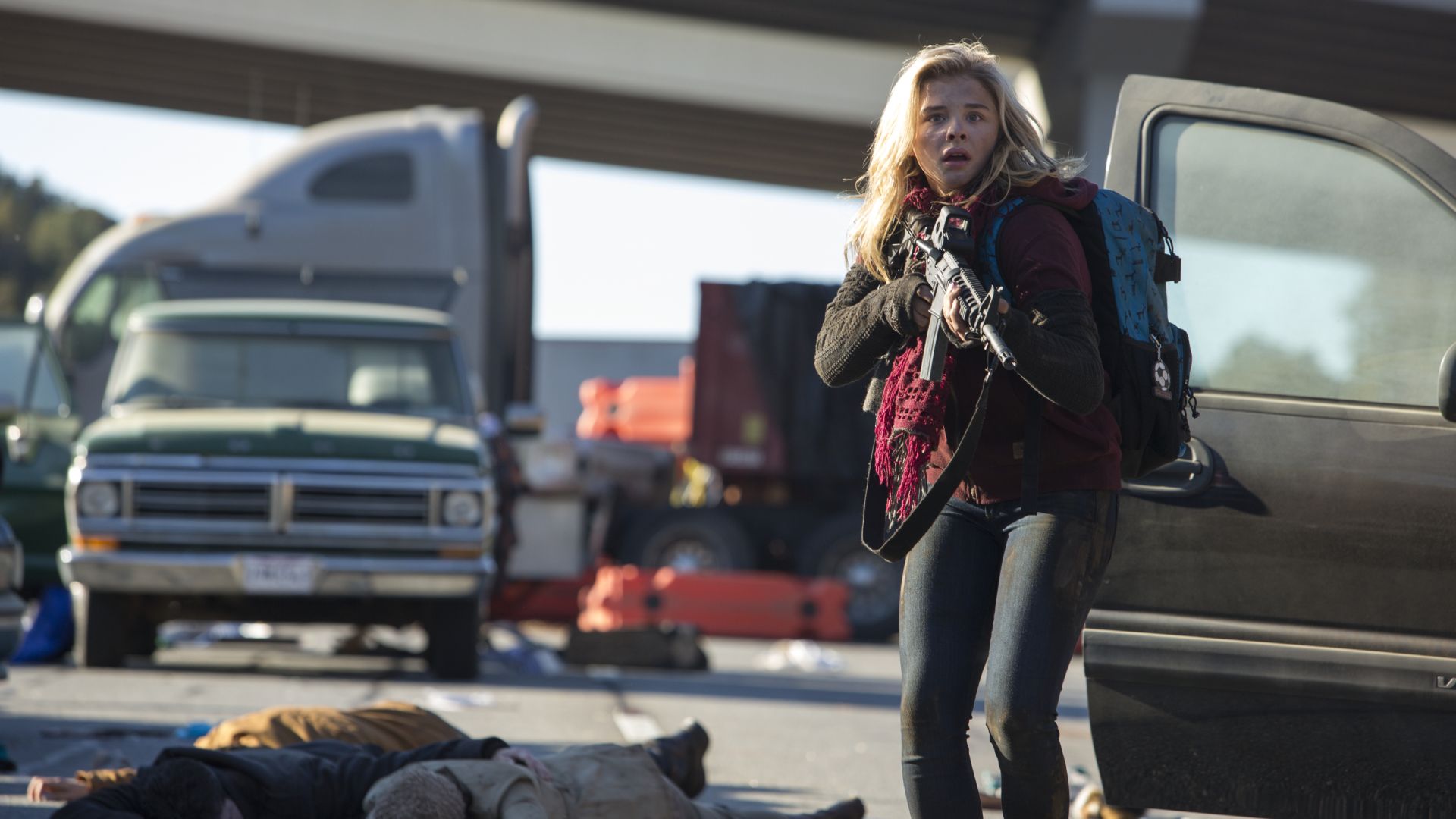 Download The 5th wave Best movies Chloe Moretz Wallpaper