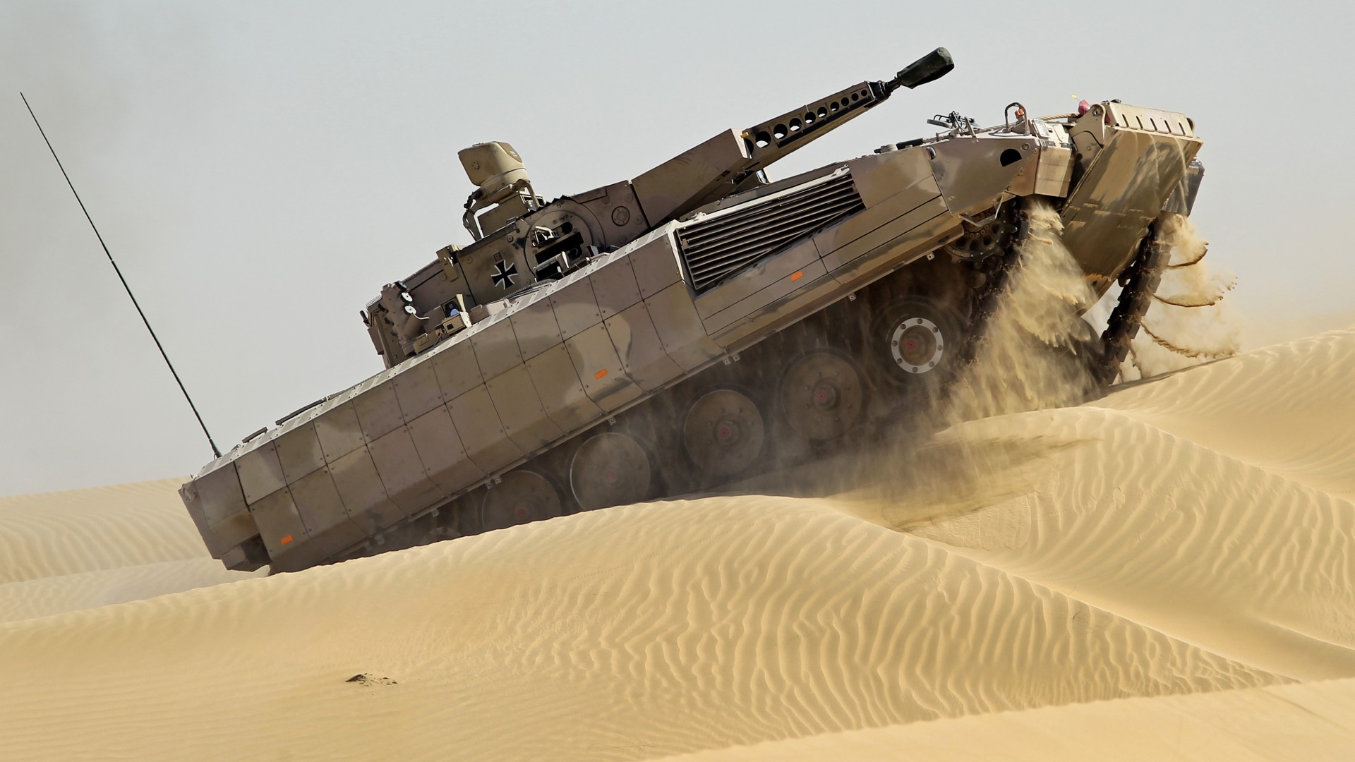 Download Pume IFV Bundeswehr infantry fighting vehicle sand desert Wallpaper